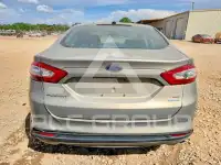2015 Ford FUSION photo