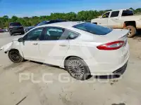2015 Ford FUSION фото