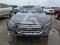 2015 Ford TAURUS photo