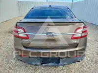 2015 Ford TAURUS photo