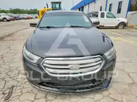 2015 Ford TAURUS фото