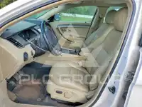 2015 Ford TAURUS фото