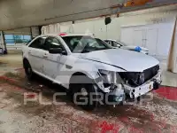 2015 Ford TAURUS фото