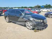 2015 Ford TAURUS фото