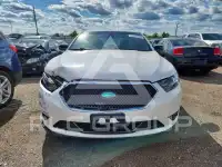 2015 Ford TAURUS фото