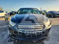 2015 Ford TAURUS фото