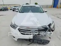 2015 Ford TAURUS photo