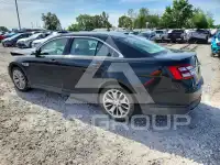 2015 Ford TAURUS photo