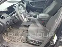 2015 Ford TAURUS фото