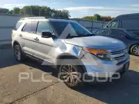2015 Ford EXPLORER photo