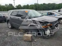 2015 Ford EXPLORER photo