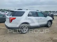 2015 Ford EXPLORER фото