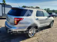 2015 Ford EXPLORER photo