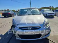 2015 Hyundai Accent photo