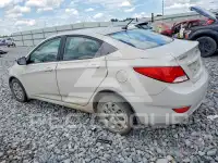 2015 Hyundai Accent photo