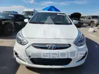 2015 Hyundai Accent photo