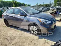 2015 Hyundai Accent photo