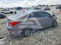 2015 Hyundai Accent фото