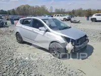 2015 Hyundai Accent фото
