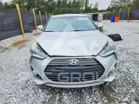 2015 Hyundai Veloster photo