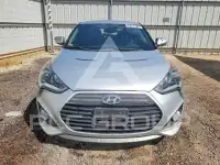 2015 Hyundai Veloster photo
