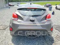 2015 Hyundai Veloster photo