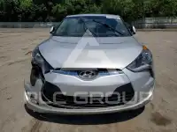 2015 Hyundai Veloster photo