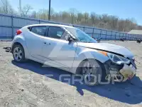 2015 Hyundai Veloster photo