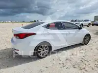 2015 Hyundai Elantra photo