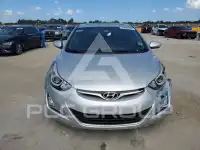 2015 Hyundai Elantra photo