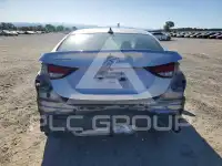 2015 Hyundai Elantra photo