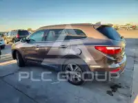 2015 Hyundai Santa Fe photo