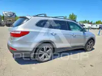 2015 Hyundai Santa Fe photo
