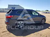 2015 Hyundai Santa Fe photo