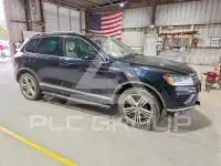 2015 Volkswagen Touareg photo