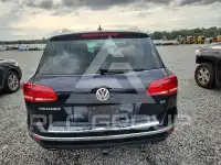 2015 Volkswagen Touareg фото