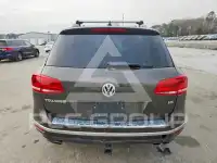 2015 Volkswagen Touareg фото