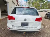 2015 Volkswagen Touareg фото