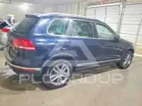 2015 Volkswagen Touareg фото