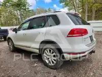 2015 Volkswagen Touareg фото