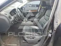 2015 Volkswagen Touareg фото