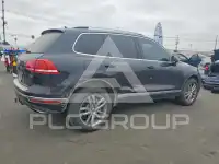 2015 Volkswagen Touareg фото