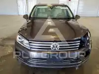 2015 Volkswagen Touareg фото