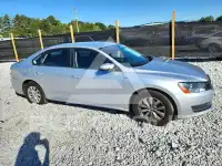 2015 Volkswagen Passat photo