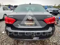 2015 Volkswagen Passat фото