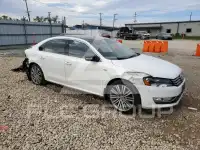 2015 Volkswagen Passat photo