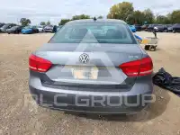 2015 Volkswagen Passat photo