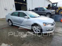 2015 Volkswagen Passat photo