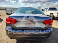 2015 Volkswagen Passat photo