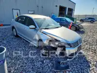 2015 Volkswagen Passat photo